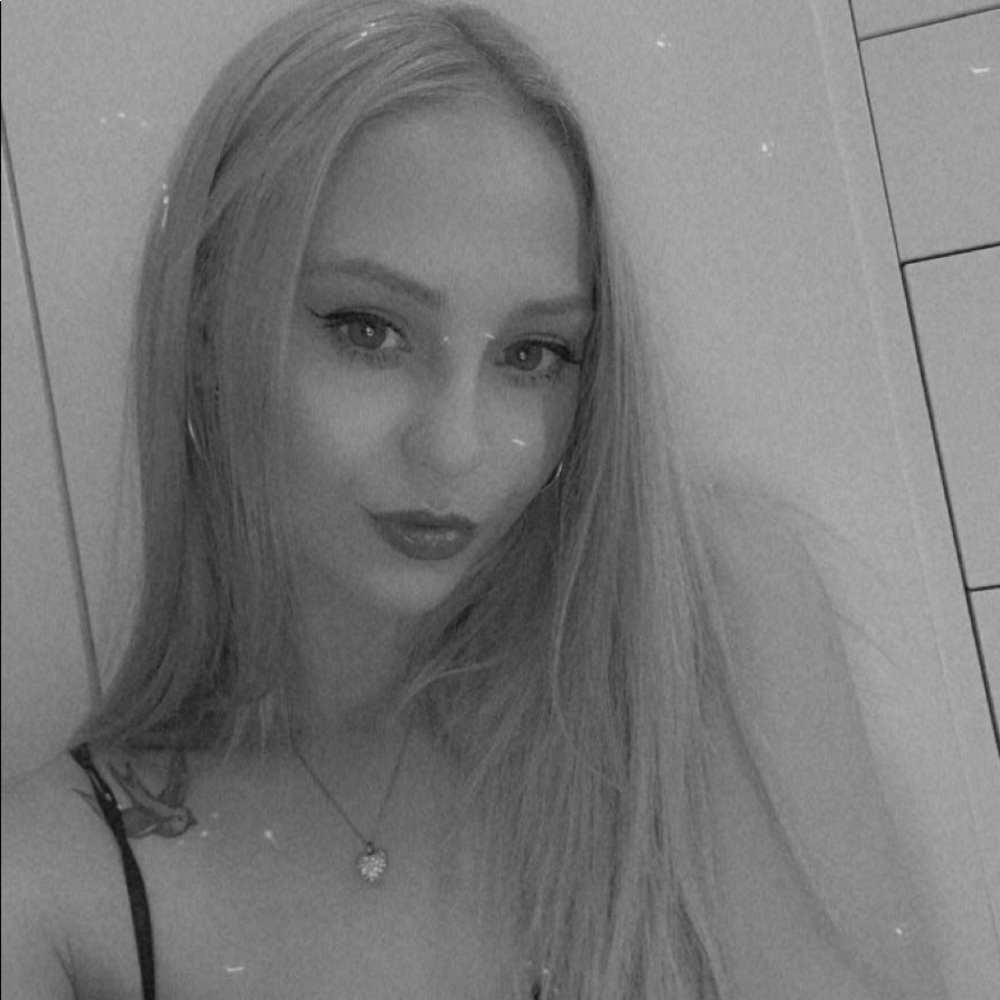 Meet your Posher, Kendra